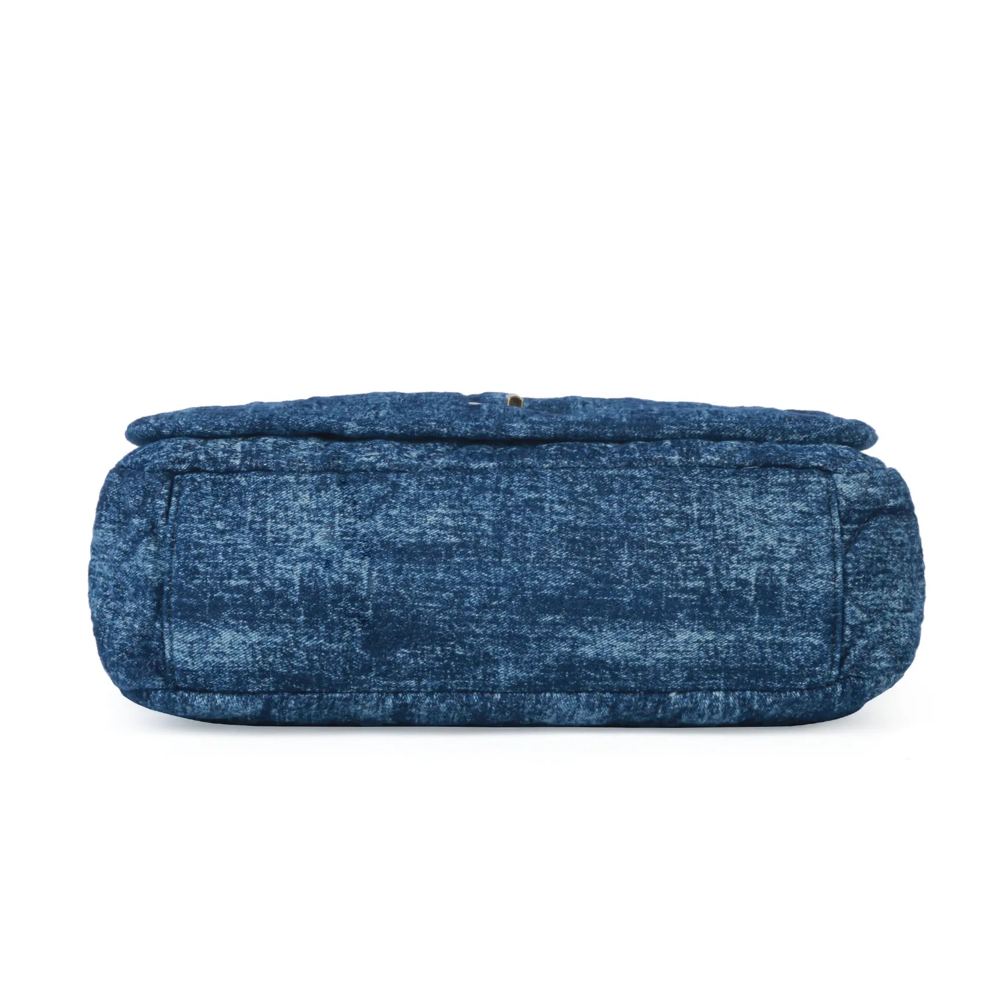 Washed Denim Flap Shoulder Bag โ Vintage Chain Tote with Turn-Lock Closure