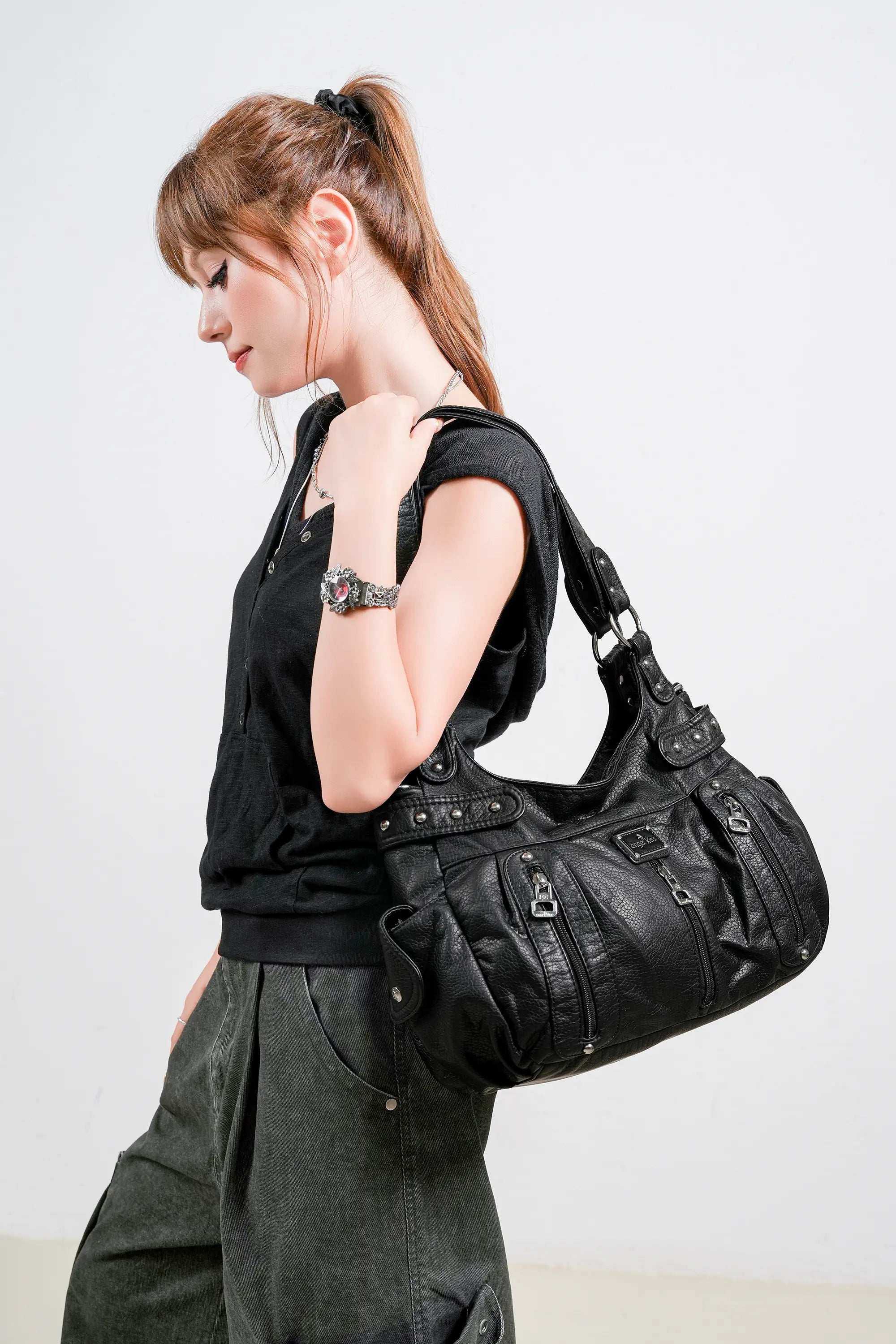 The Bag That Makes an Ordinary Outfit Look Intentional