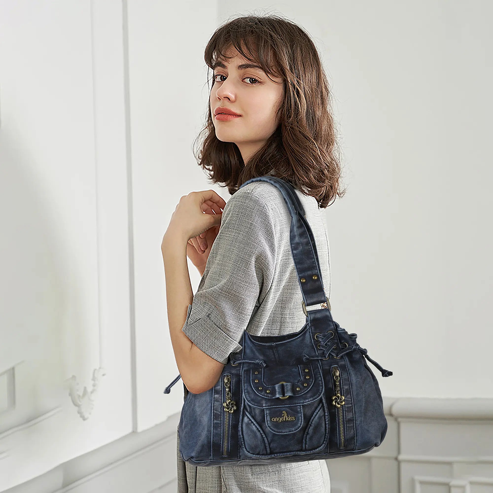What Kind of Bag Is Best for Gifting? A Guide for Different People