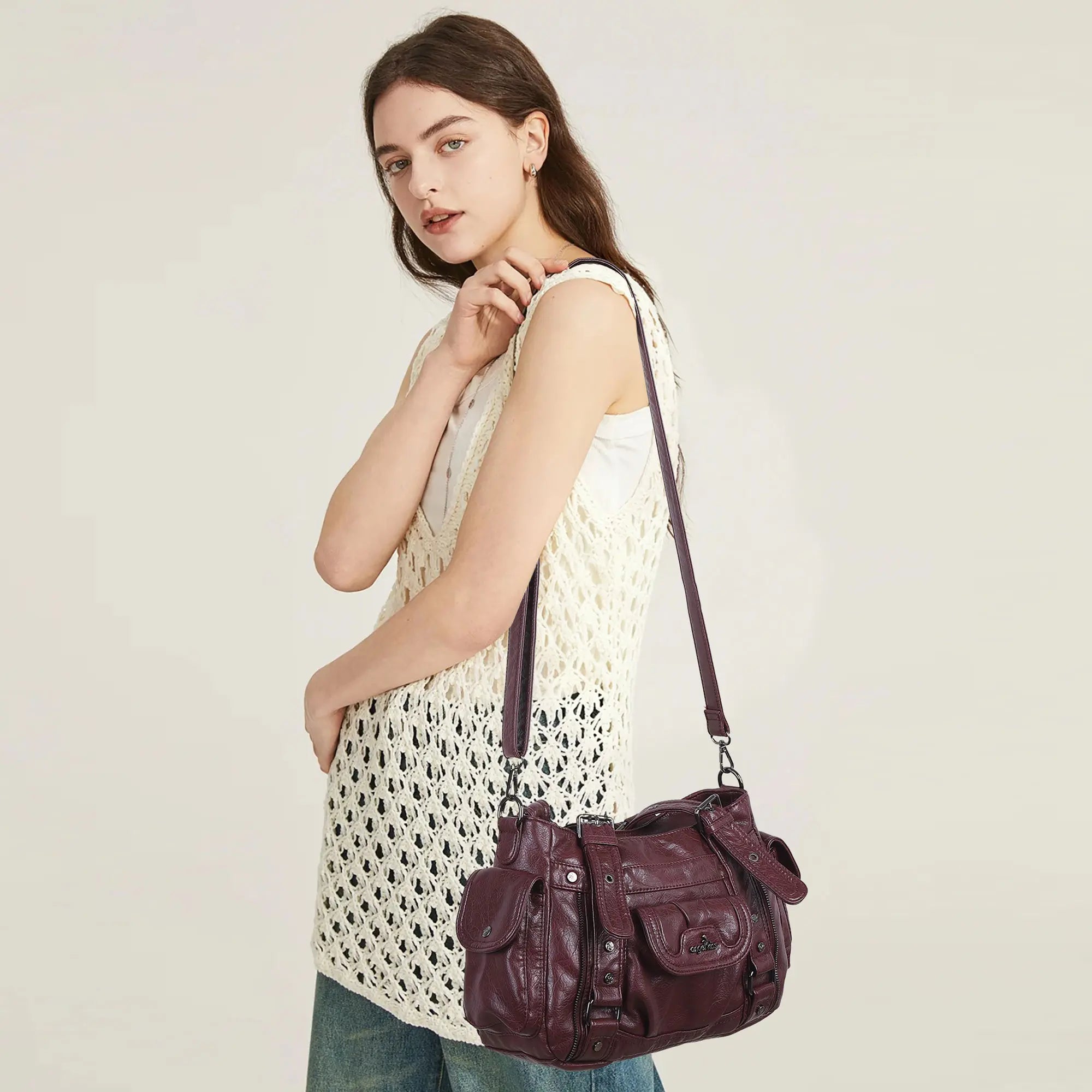 Before You Buy a Daily Bag, Check These 5 Details