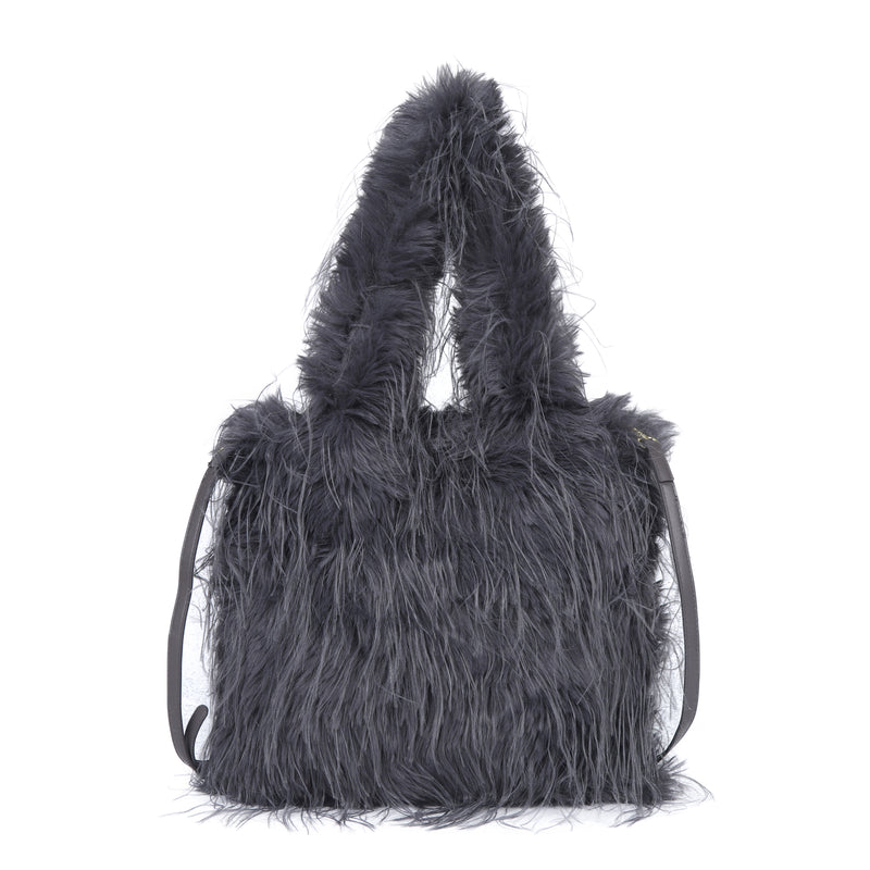 Women's stylish and comfortable crossbody bag
