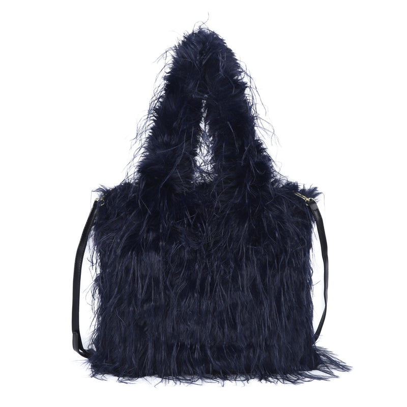 Women's stylish and comfortable crossbody bag